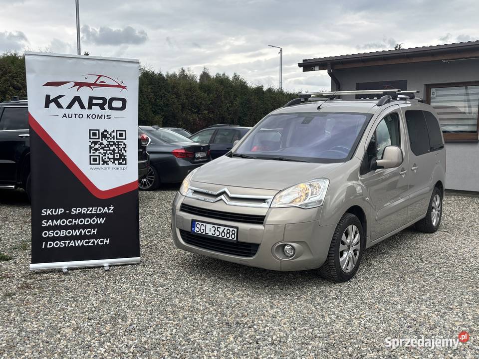 Citroen Berlingo z 2010r światła przeciwmgielne Paniówki