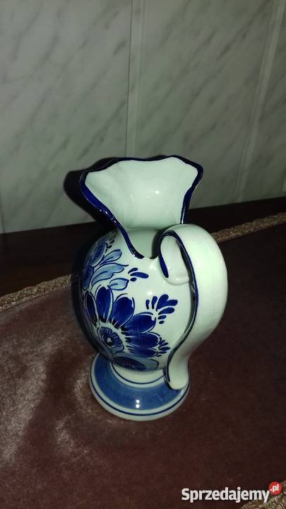 Piękny sygnowany dzbanek sprzedam