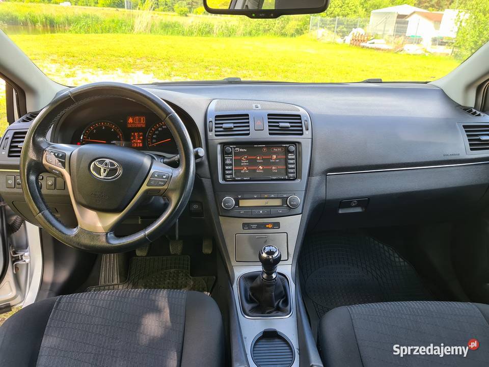 Toyota Avensis sedan Salon Polska 2 właścicieli wielofunkcyjna kierownica Avensis sprzedam