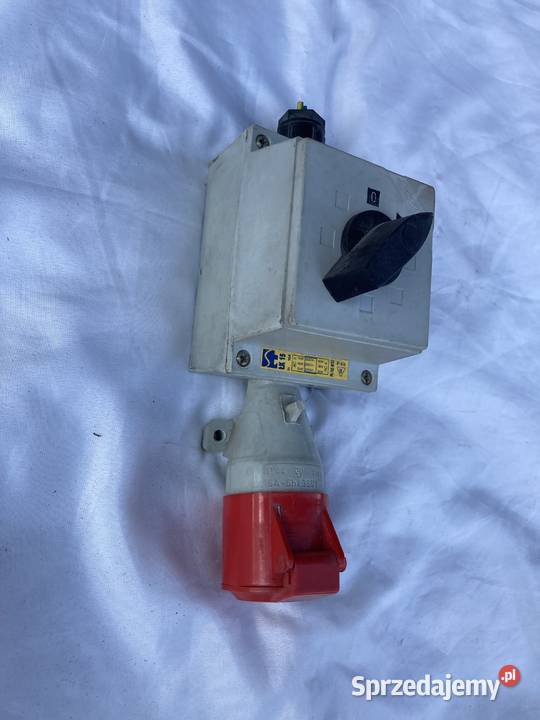 GNIAZDO STAŁE Z PRZEŁĄCZNIKIEM 4P rozłącznik Gniazda Warszawa