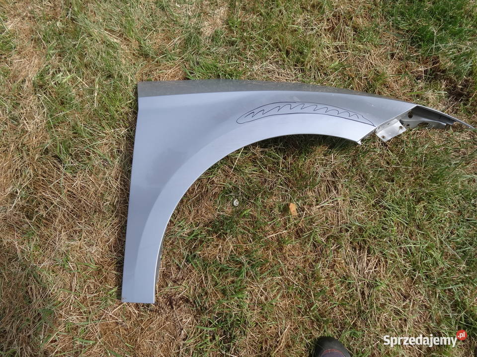 błotnik prawy przód przedni seat leon 3 5f osobowe Niemodlin sprzedam
