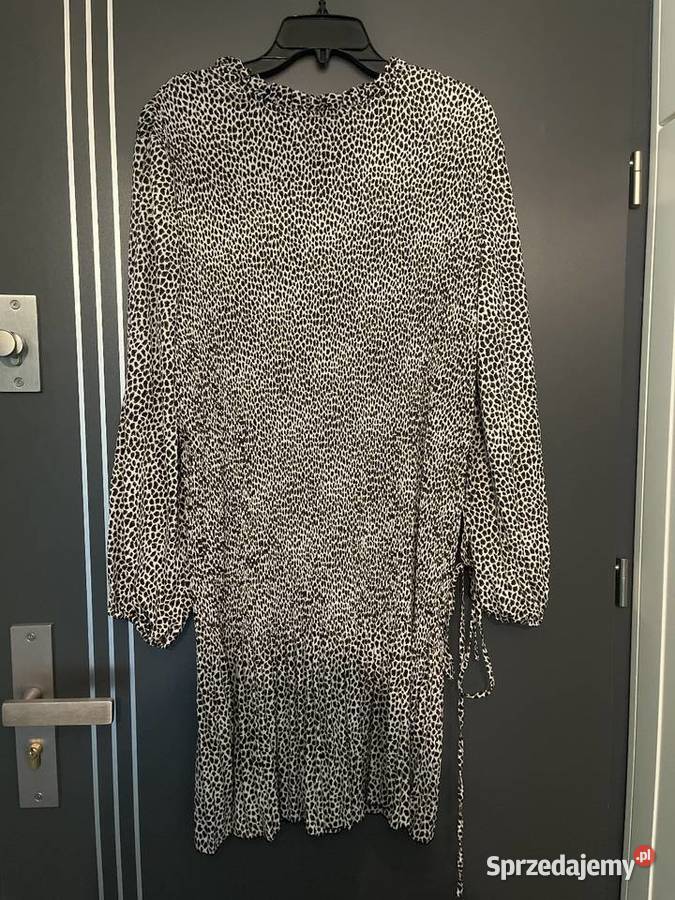 Primark sukienka modny wzór panterka cetki hit Choszczno
