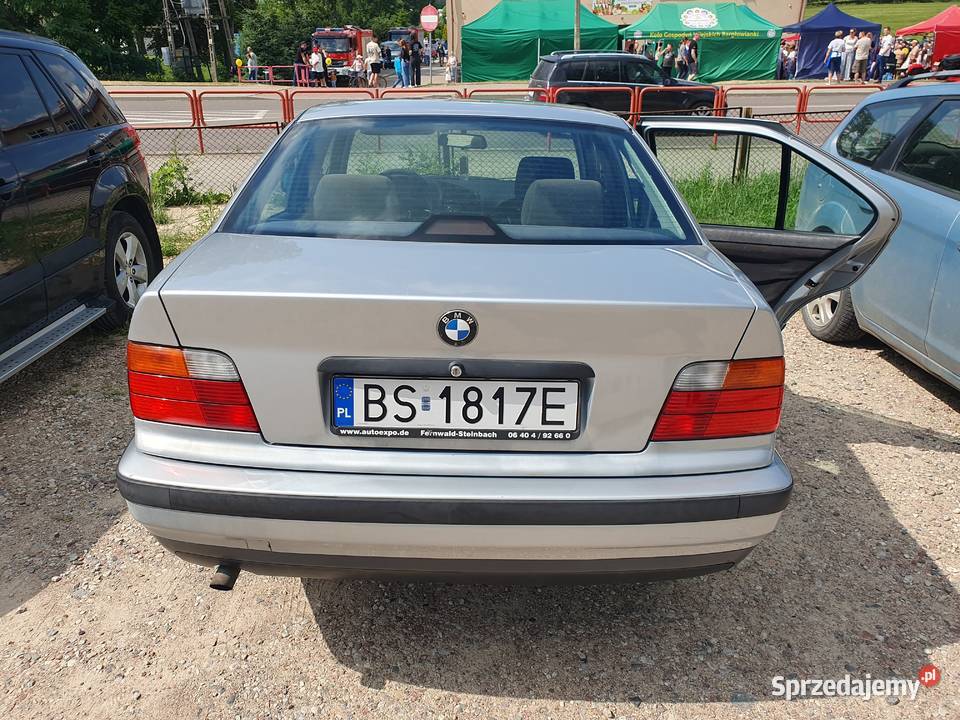 BMW E36 18 IS sedan seria zdrowa buda Suwałki