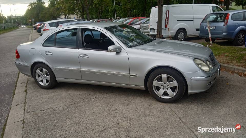 MERCEDES BENZ E270 CDI Rok produkcji 2002 małopolskie Kraków