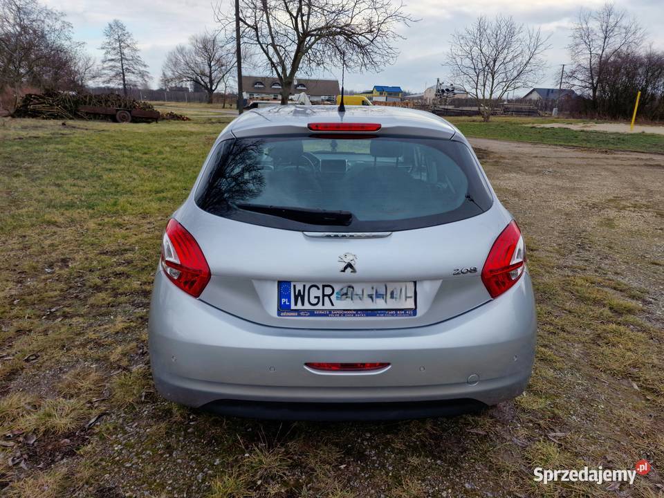 Peugeot 208 12 benzyna 5 drzwi Grójec sprzedam