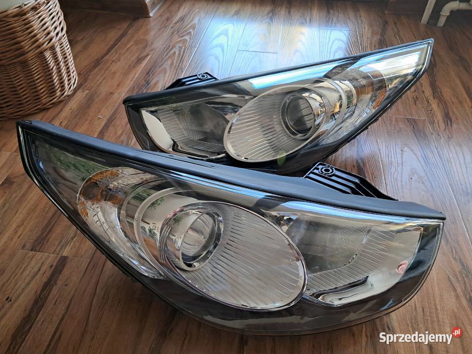 nowe lampy przednie do hyundai IX35 chyba anglik Sandomierz