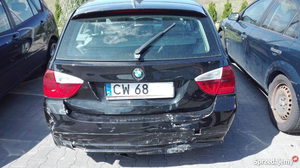 BMW Serii 3 Touring E91 uszkodzony tył pojazdu radio