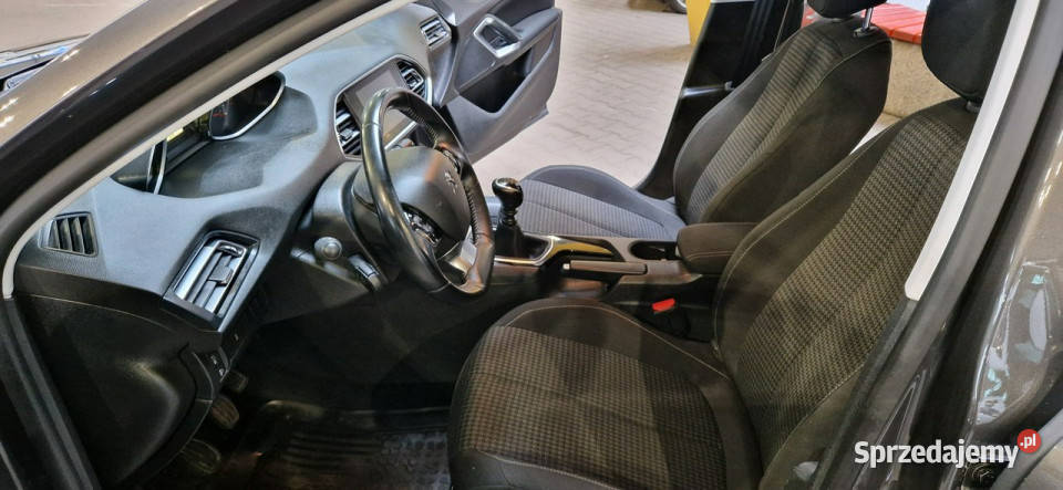 Peugeot 308 Opis W podanej Roczna Gwarancja T9 1199cm3 Samochody osobowe sprzedam