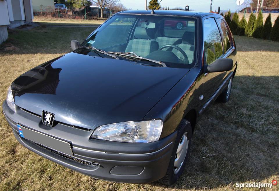 Peugeot 106 2000 r czarny diesel ekonomiczny 247000km Bibice