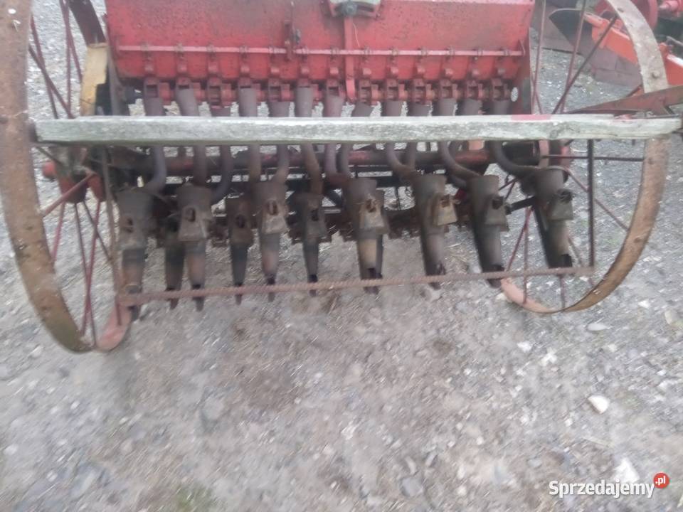 Siewnik zbożowy 13 lejków małopolskie Skała sprzedam