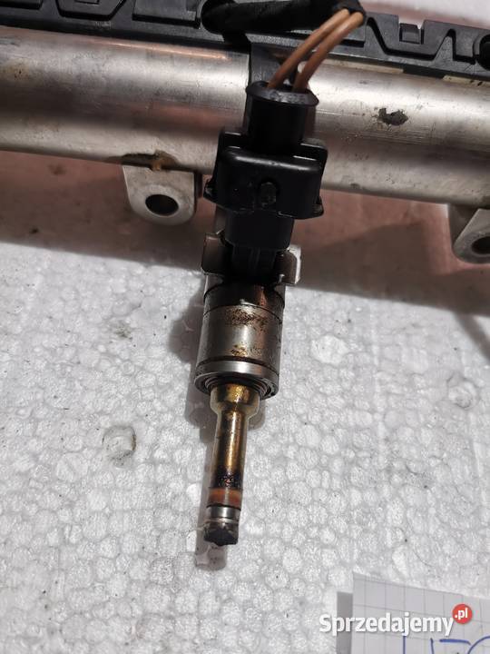 Wtryskiwacze z listwą wtryskową A20NHT OE Rybna sprzedam