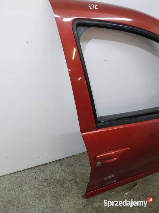 DRZWI PRAWE PRZÓD TEB76 Dacia Sandero I 20082012