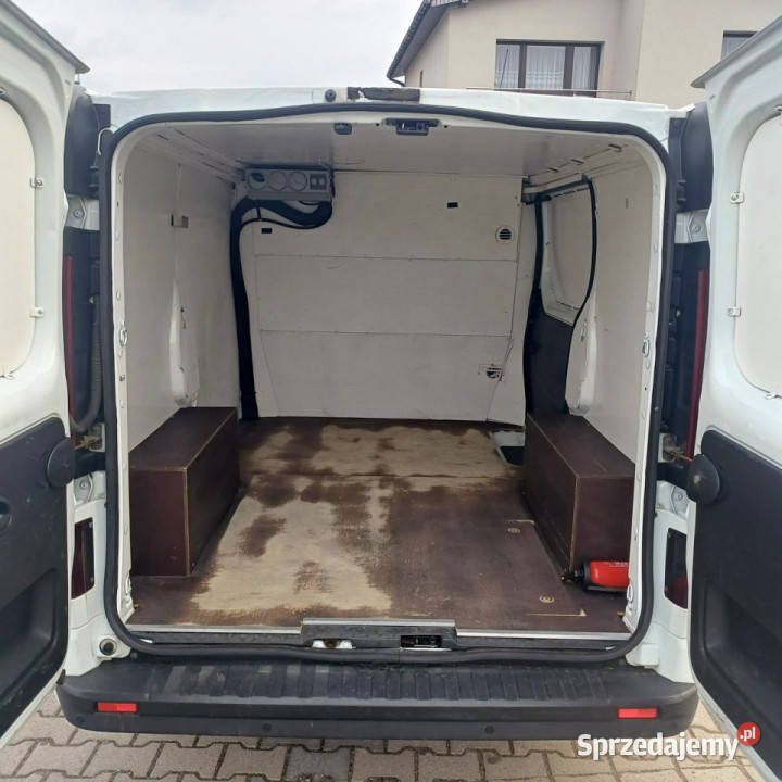Opel Vivaro Chłodnia do przewozu leków nieuszkodzony Suchorzew