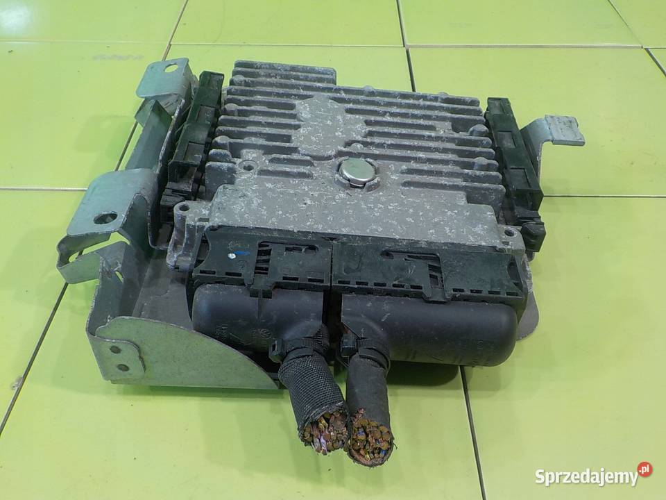 VW CADDY III LIFT 16 TDI 13r VAN sterownik Suków