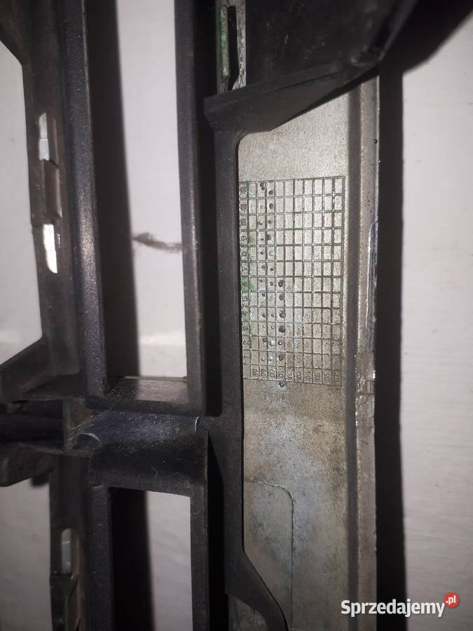 Mercedes W 203 grill atrapa chłodnicy Toruń