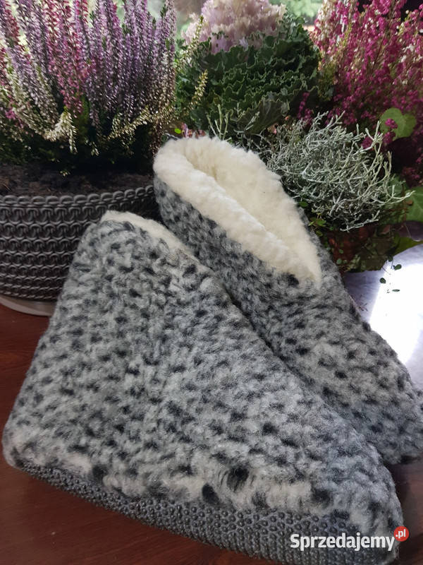 Kapcie trepki papcie pantofle góralskie bambosze świętokrzyskie Kielce sprzedam