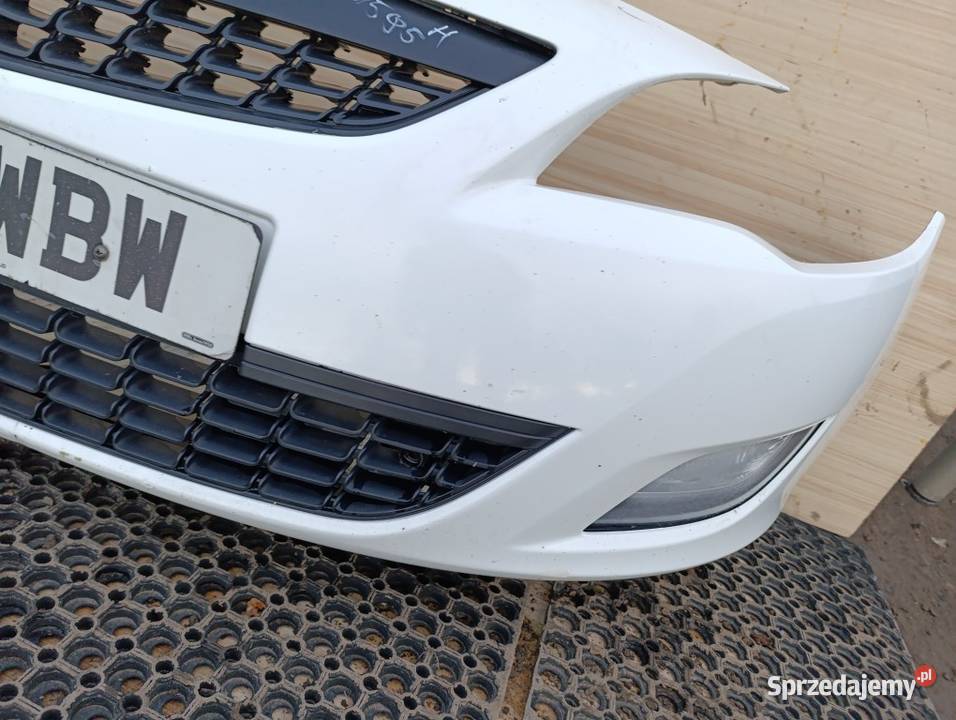 OPEL ASTRA J ZDERZAK PRZÓD HALOGEN Y40R Zbierkowo sprzedam