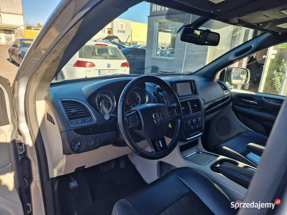 Dodge Grand Caravan 36 Benzyna 293 Automat Słupsk