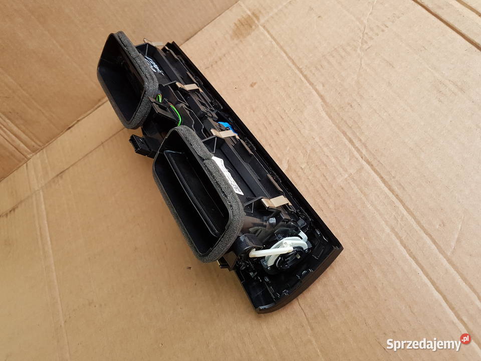 BMW 1 120 F20 f21 LIFT kratki nawiewu podwójne dolnośląskie Legnica