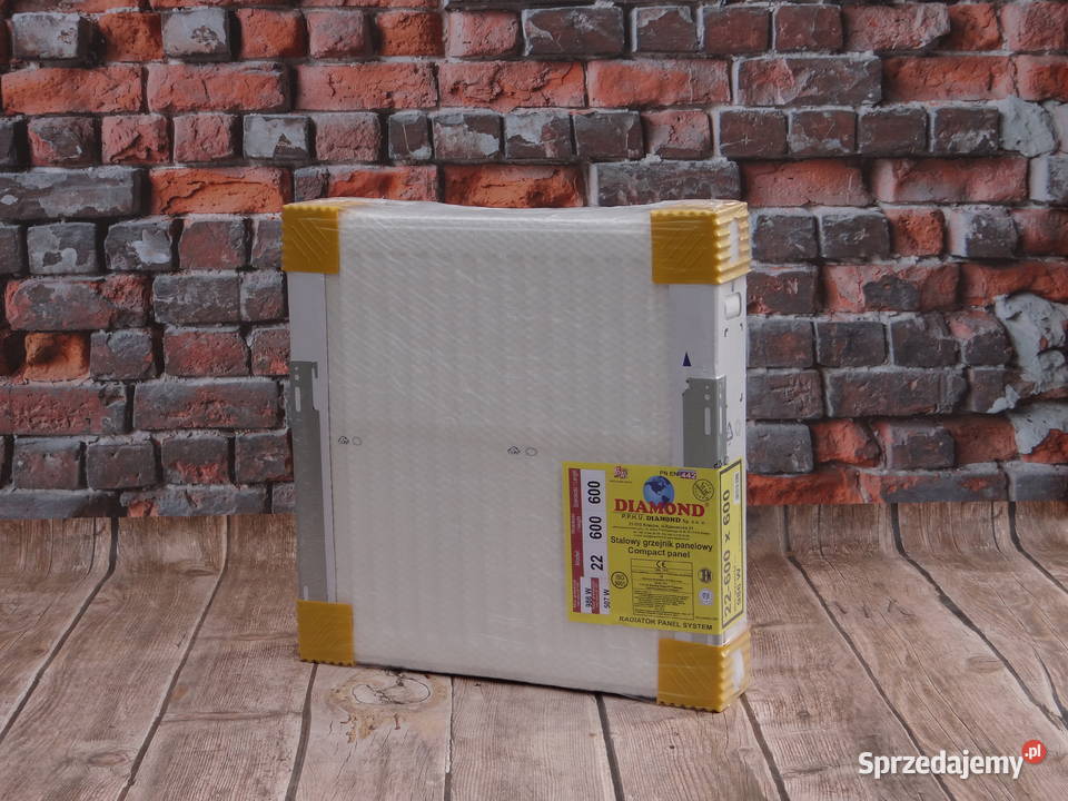 600x600 C22 Zasilanie Boczne panelowy grzejnik Szadek