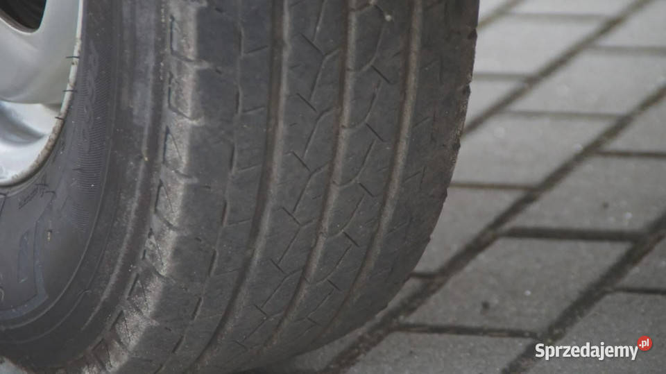 Iveco Daily HAKOWIEC SKRZYNIA Z SIATKAMI 2013R centralny zamek Miastków Kościelny sprzedam