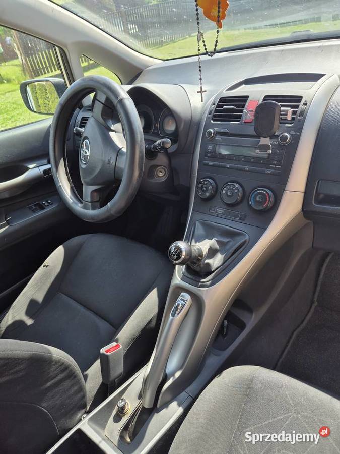 Toyota Auris wielkopolskie Grab