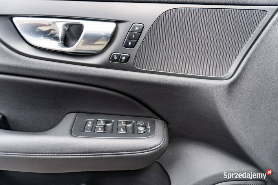 Volvo V60 Volvo V60 B4 D Plus Dark 197 FV23 II podgrzewane fotele V60 Łódź