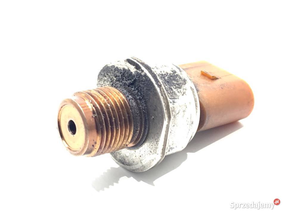 CZUJNIK CIŚNIENIA PALIWA VW PASSAT B7 03L906051