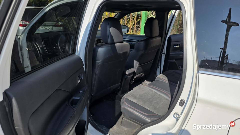 Mitsubishi Outlander III 30 V6 gaz Warszawa sprzedam