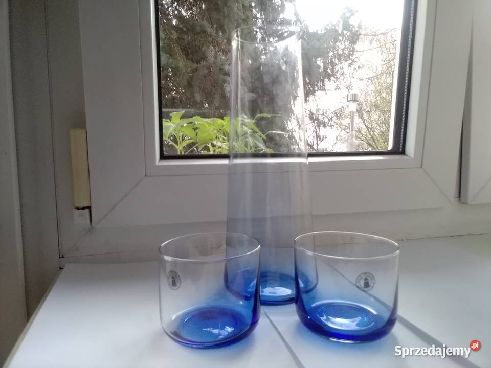 dzbanek szklany z dwoma szklaneczkami niebieskie łódzkie Łódź