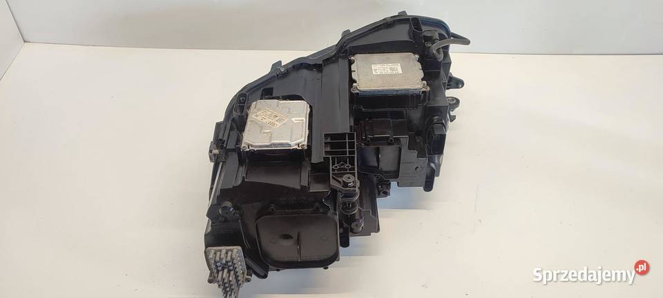 VW TIGUAN II LAMPA PRAWY PRZÓD ANGLIK RHD Lampy przeciwmgielne sprzedam