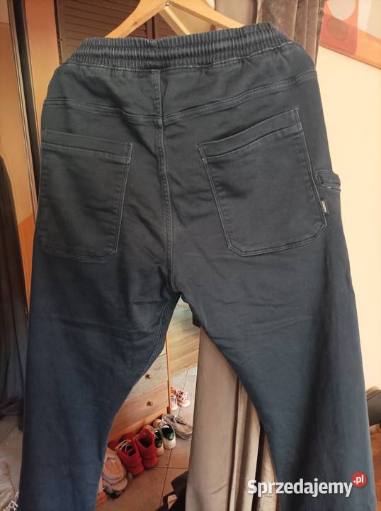 Cropp czarne joggersy slim fit XXL mazowieckie Warszawa