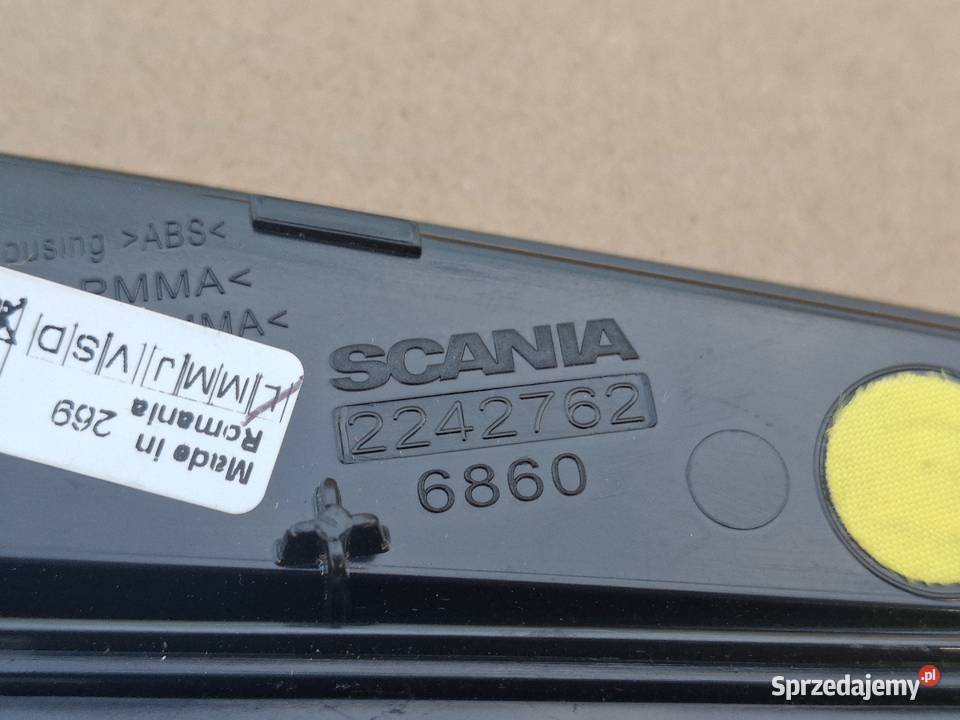 SCANIA R S ODBLASK BOCZKA DRZWI TAPICERKI LAMPKA ciężarowe Bieleń