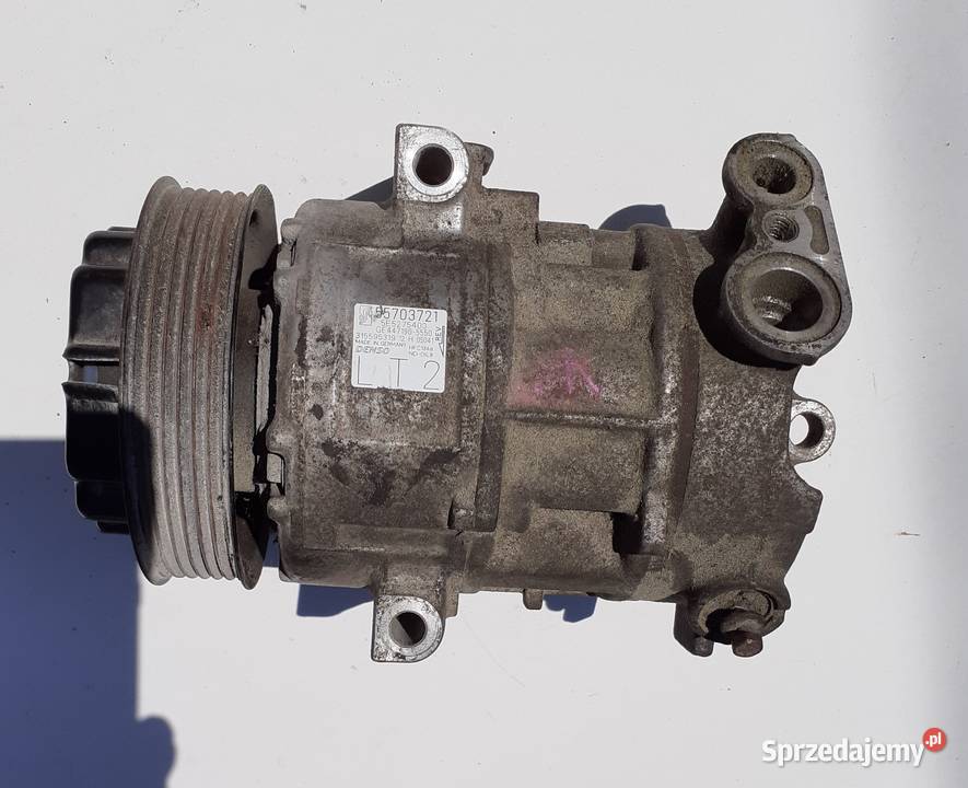 Sprężarka Kompresor klimatyzacji 55703721 Opel Mikołów