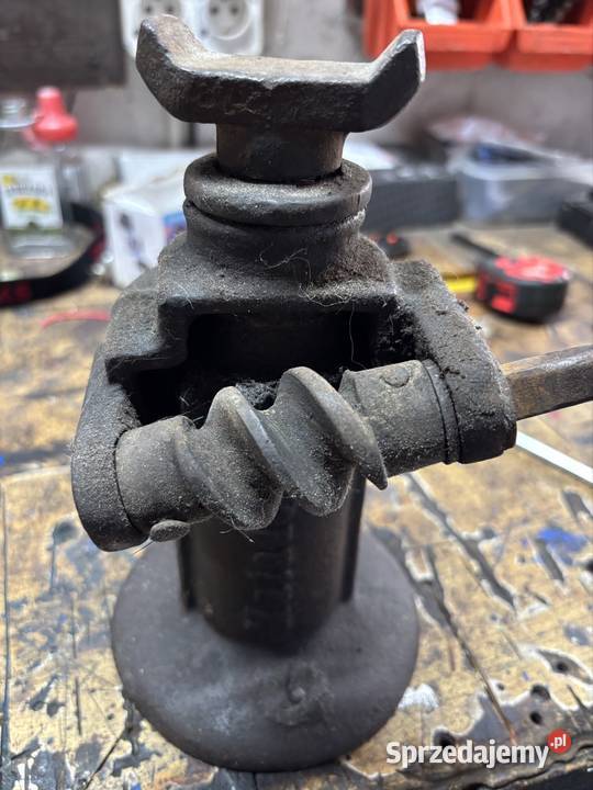 Stary lewarek podnośnik Wiskitki