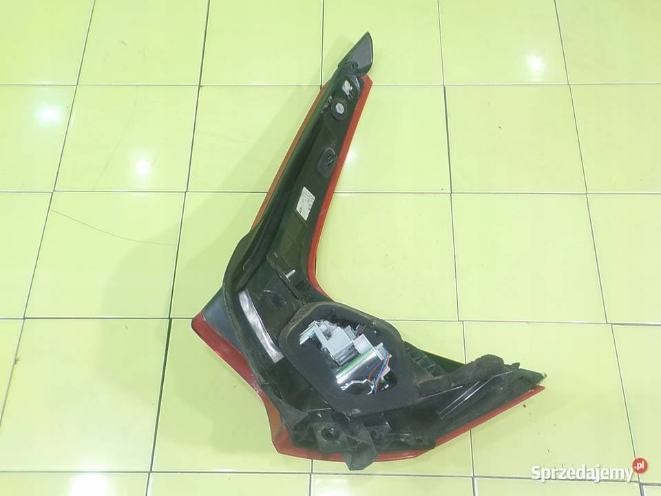 VOLVO V60 I 20 D3 11r KOMBI lampa lewa tyl mazowieckie