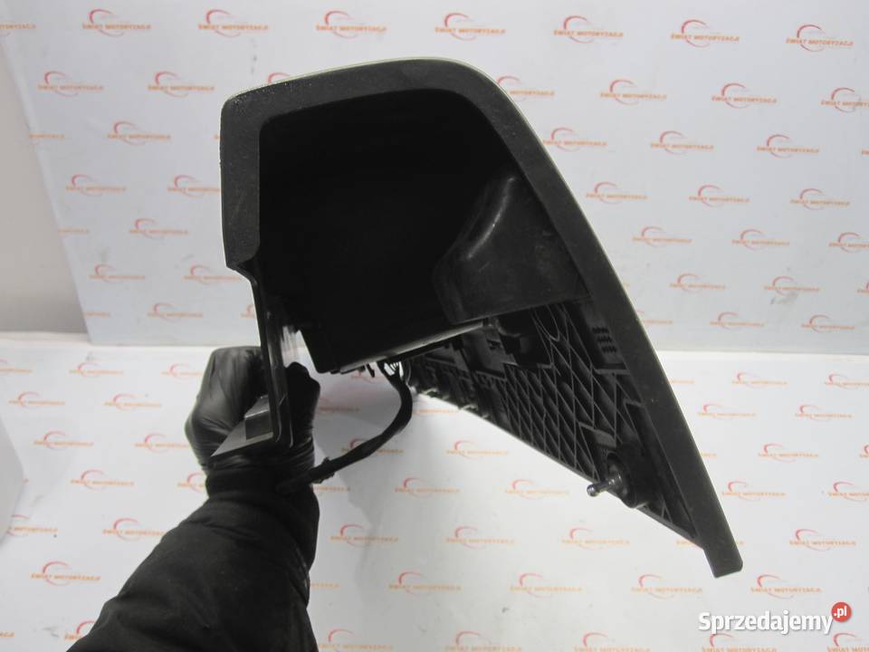 OPEL VIVARO B 16r lampa prawa tył 93450969 Kielce