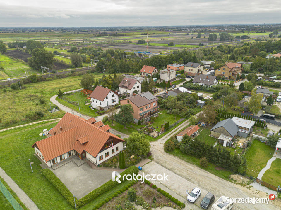 Dom bliźniak Różyny 150m2