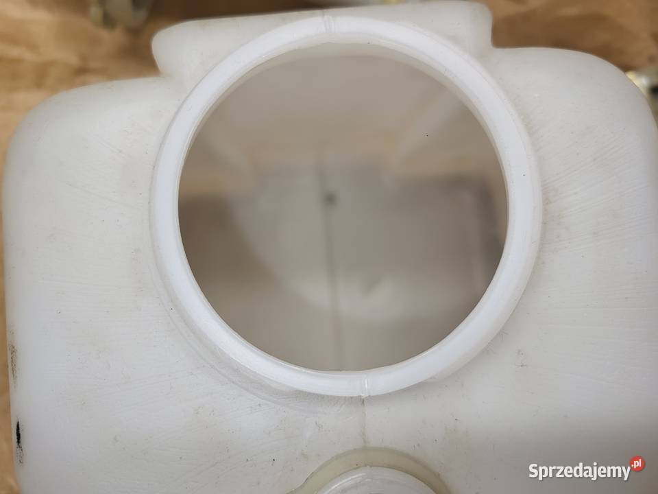 Trabant 601 Nowy zbiornik płynu spryskiwacza Piaseczno