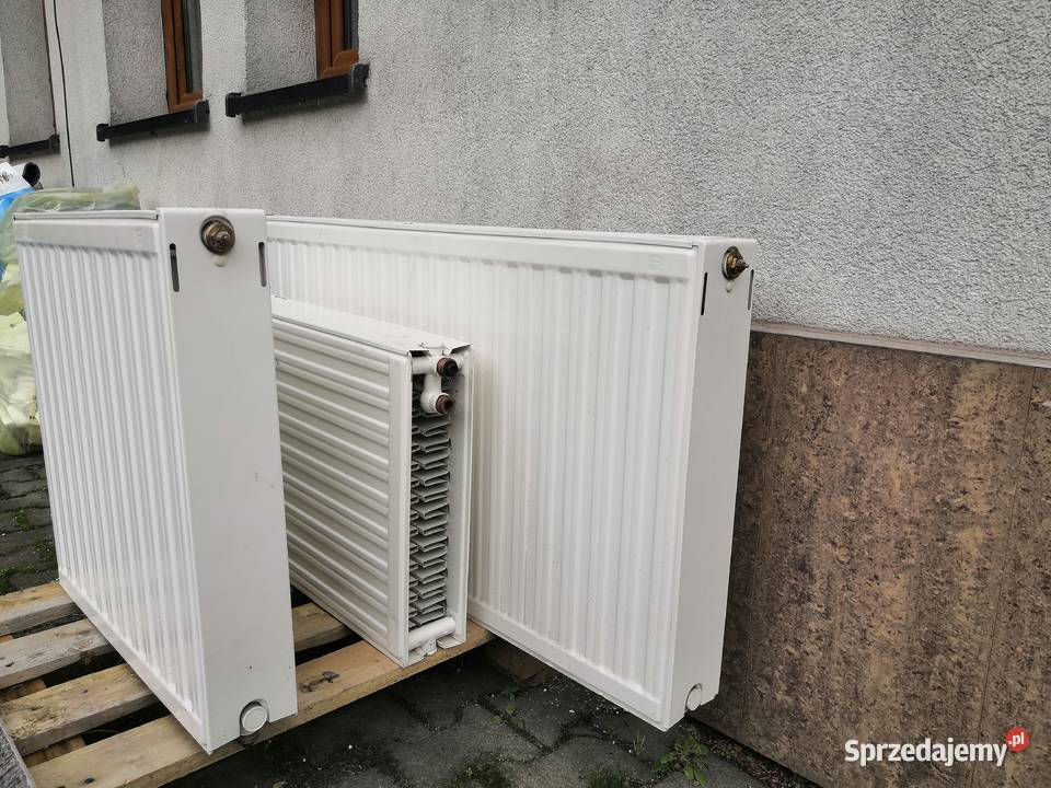Komplet grzejniki stalowe płytowe dolnozasilane