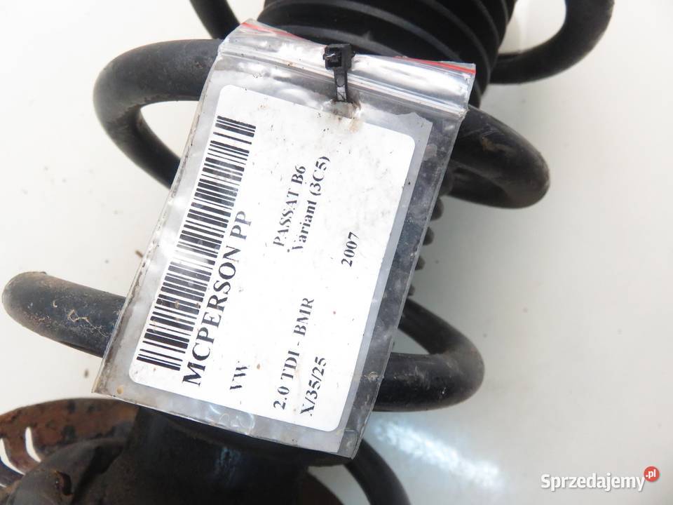 MCPERSON PRAWY PRZEDNI VW PASSAT B6 Variant 3C5
