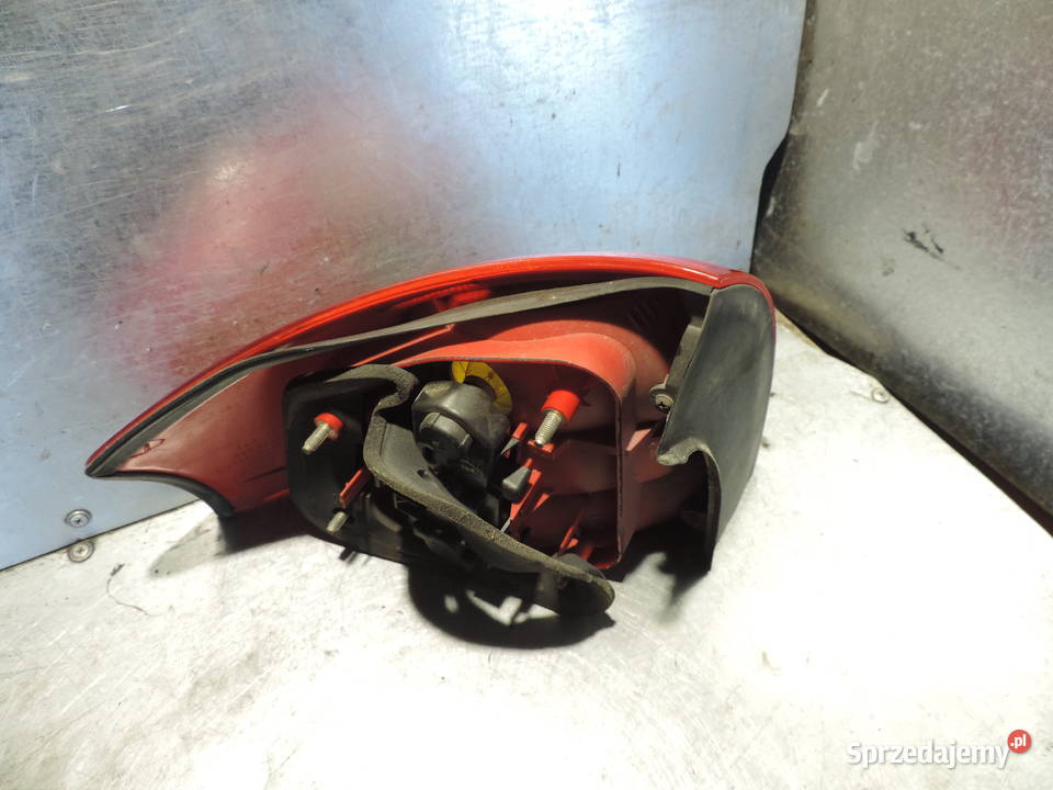 LAMPA PRAWY TYŁ AUDI A6 C5 SEDAN osobowe Nowy Sącz