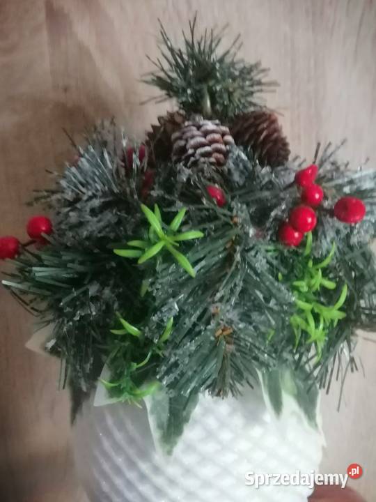 Stroik świąteczny na białej bombce Idealny biały śląskie Katowice