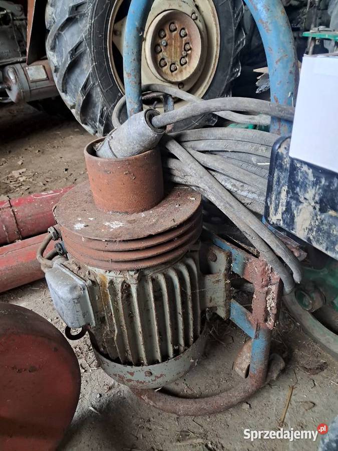 Silnik śrutownika bąk na wózku Janikowo