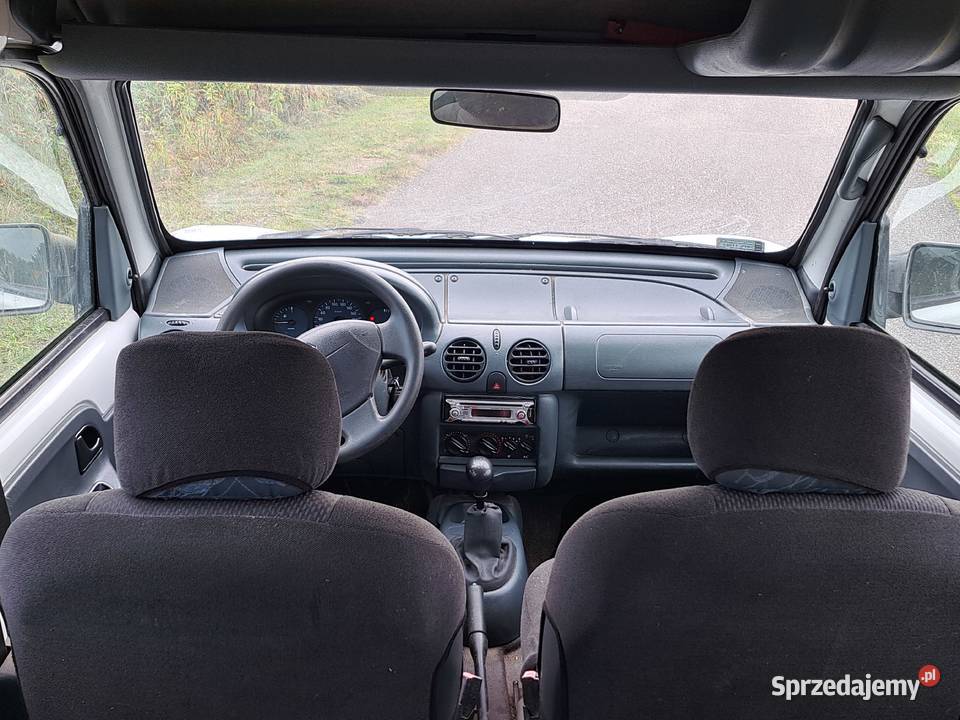 Sprzedam Renault Kangoo 14 8v benzyna 2001r mazowieckie Żyrardów