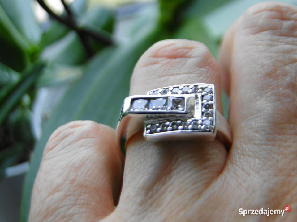 Piękny okazały pierścionek srebro 925 srebro Biżuteria Warszawa