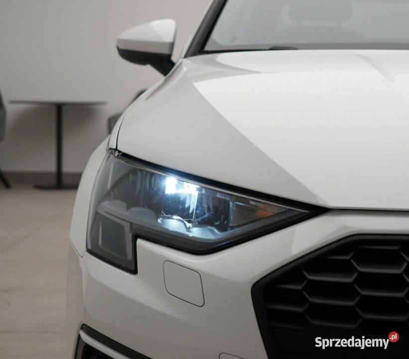 Audi A3 35TFSI 150 Stronic Smartphone interface autoalarm Kielce