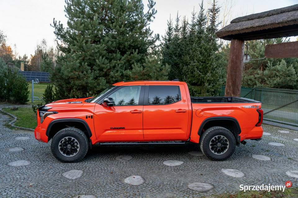 Toyota Tundra iFORCE HYBRID 34 V6 Bezwypadkowa pomarańczowy podkarpackie