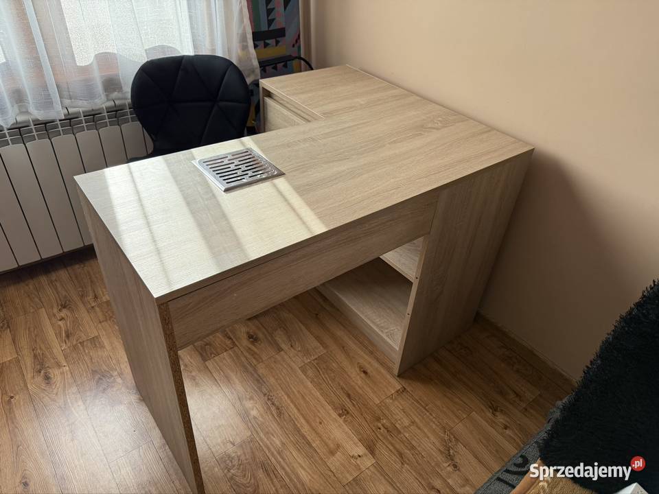 Biurko kosmetyczne Miejska Górka