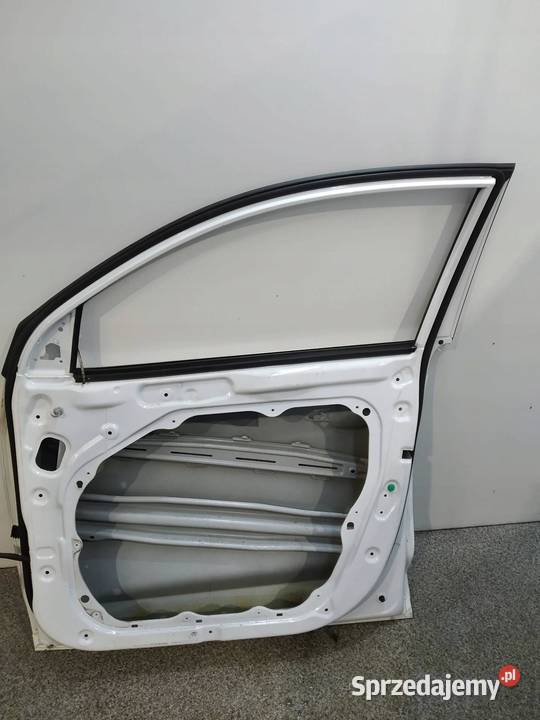 DRZWI PRAWE PRZÓD PYW Hyundai Tucson III Drzwi